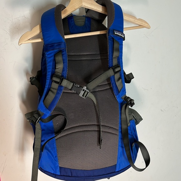 Patagonia Refugio 28L Pack Backpack Blue
Padded Hiking Outdoors Laptop - Picture 13 of 16